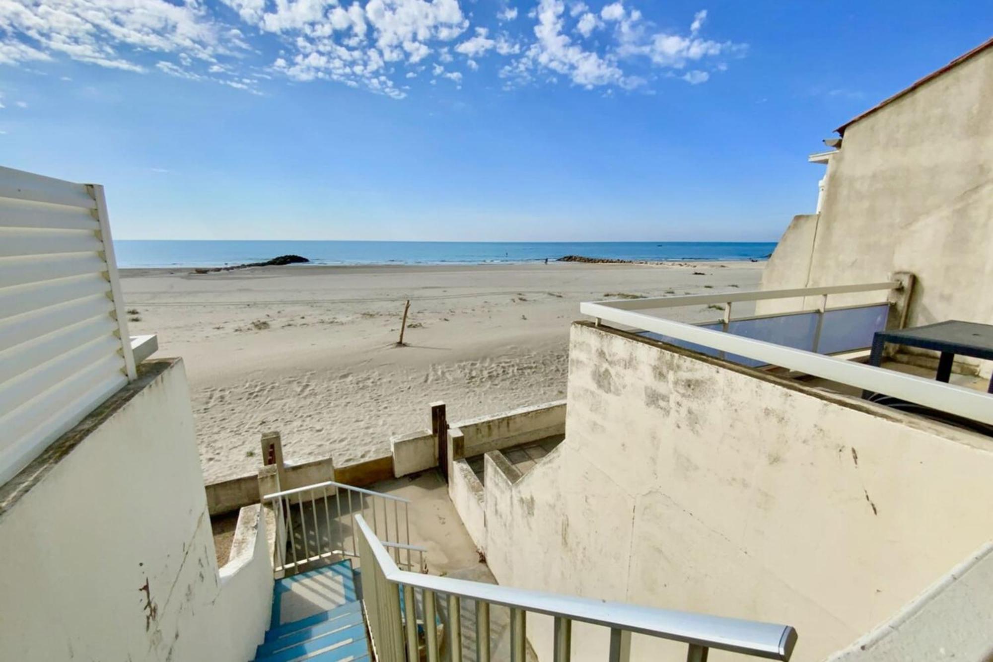 The Beach - Beachfront 2 Bedrooms With View ! Palavas-les-Flots Luaran gambar